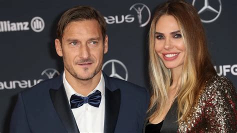 Totti, Ilary e i Rolex. «Gli orologi dovranno rimanere a 